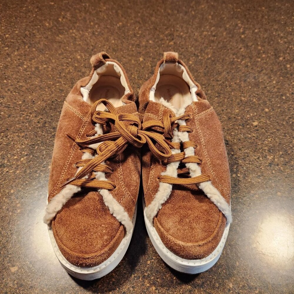 Hush Puppies Tan Suede Ryann Sneaker  Women's Size 7 wide